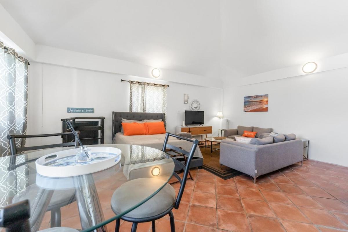 4 Bedroom Kikita Beach Villa Oceanfront W Pool ドラド エクステリア 写真