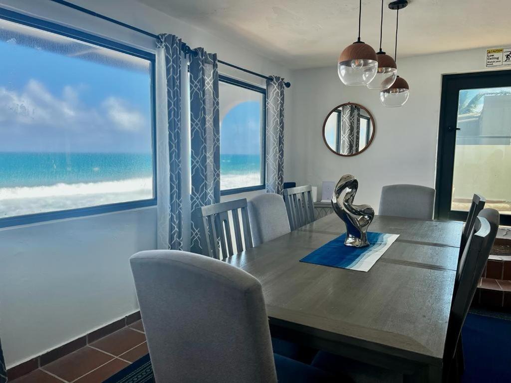 4 Bedroom Kikita Beach Villa Oceanfront W Pool ドラド エクステリア 写真